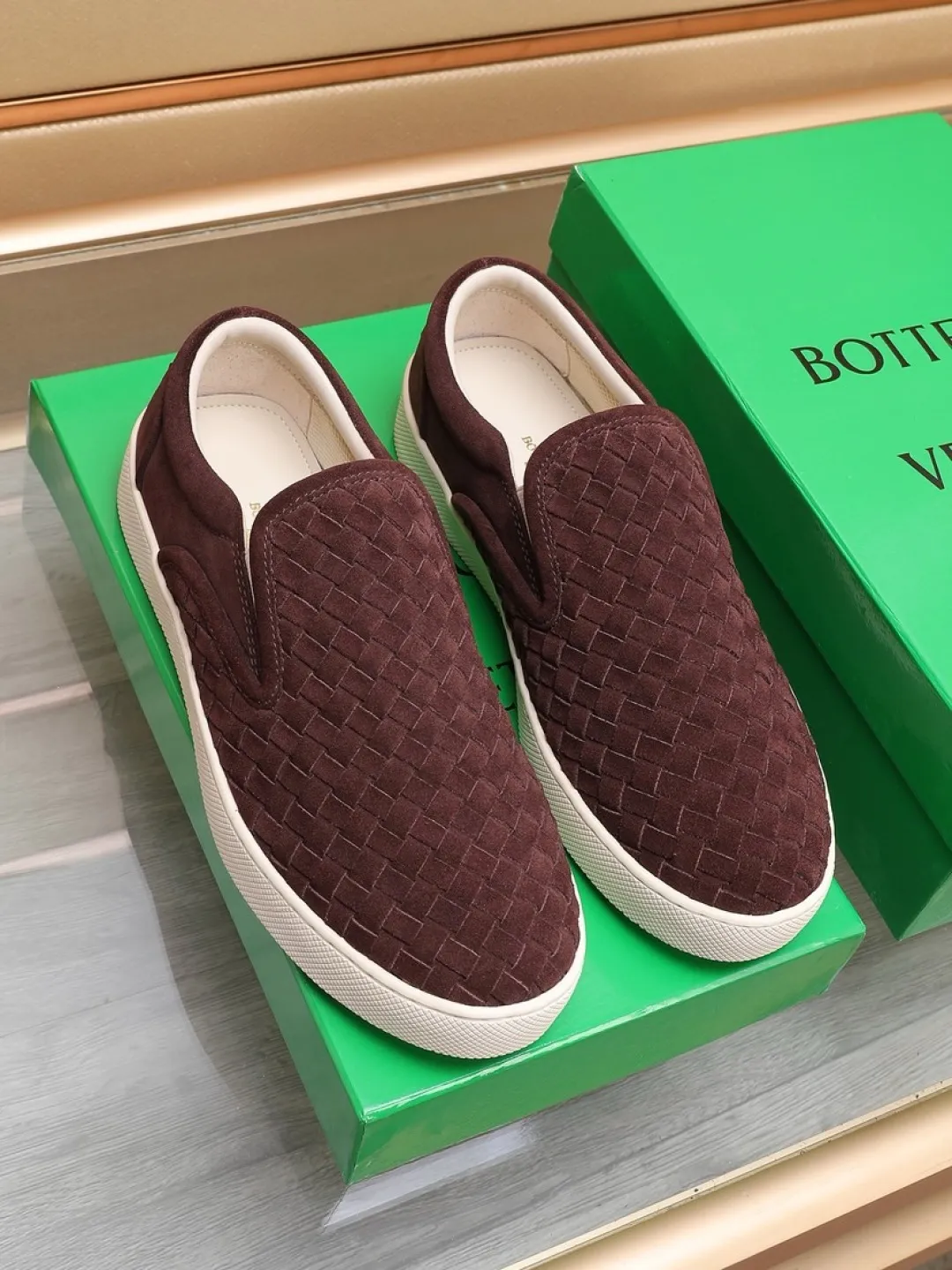 Men's men's shoes 💰Men's shoes 💰440💰🔥[BV] series of top purchasing agents 🔍Imported first-layer cowhide woven surface, cowhide foot pads lining environmentally friendly ♻️Does not fade, 💪Sole: Rubber combination original factory special original outsole ⚠Original and single goods 🔍🔍You can come in and out at will, welcome to compare ⚠Number of sizes: 38-44